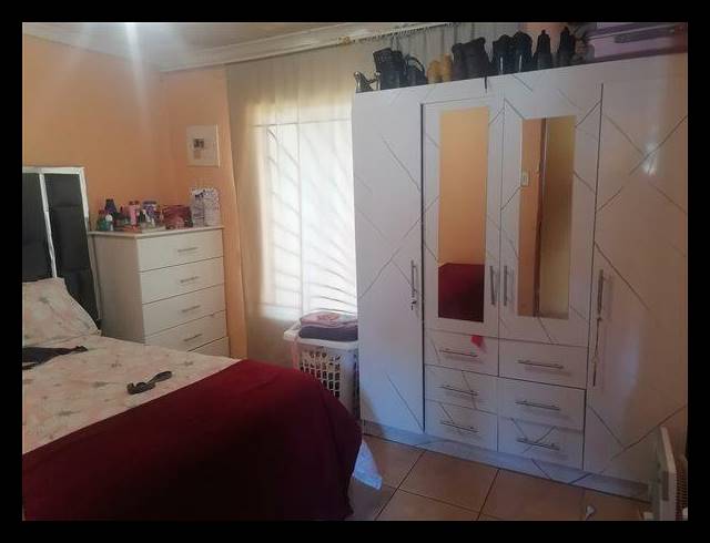 2 BEDROOM HOUSE FOR SALE IN PROTEA GLEN